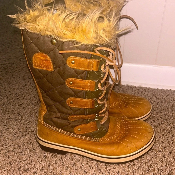 Sorel Shoes - Brown SOREL women joan of the artic boots size 7
